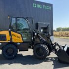 Valet de ferme BTL50 Bulltrack de profil devant le parc HG TECH
