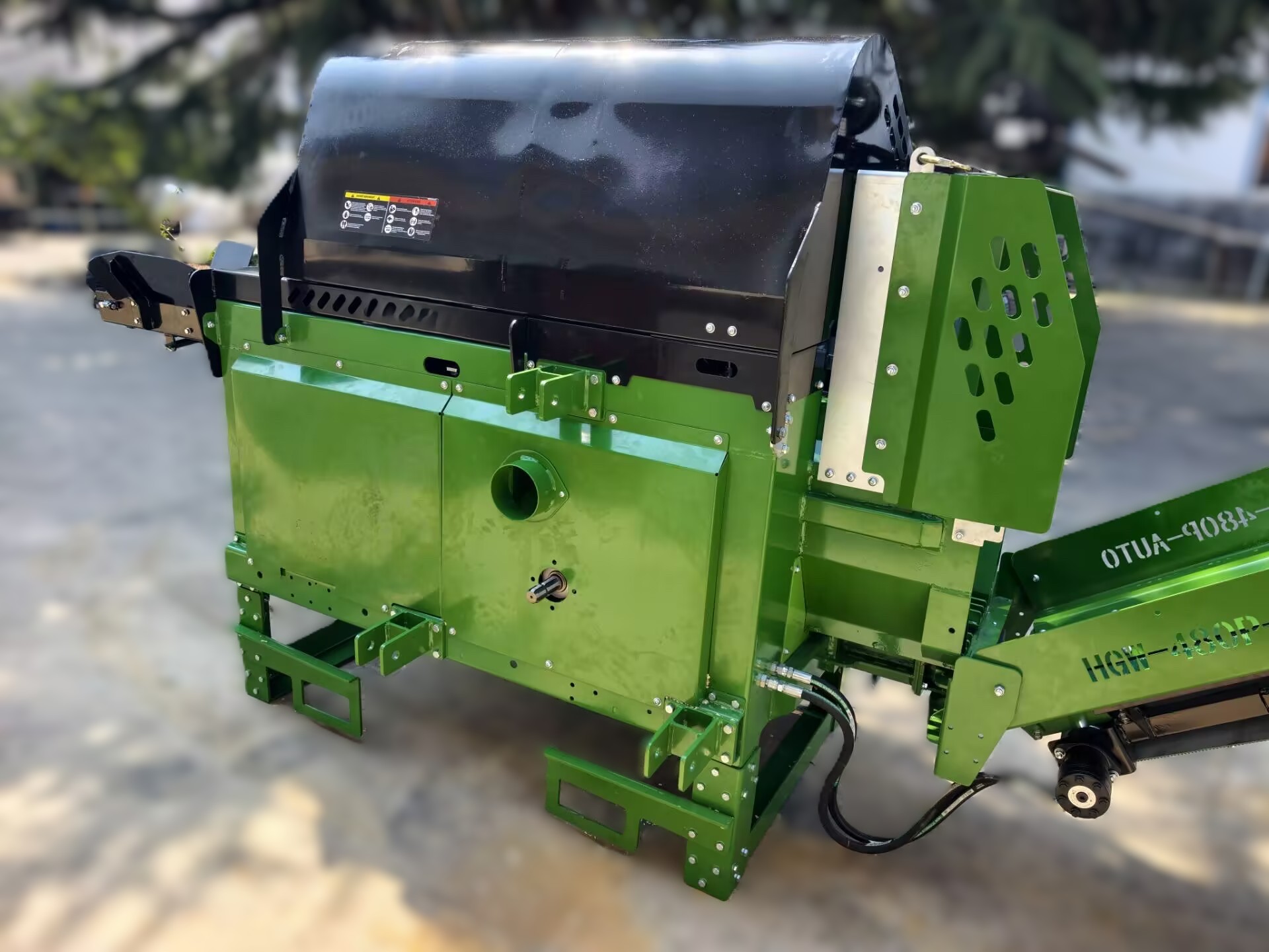 Combiné scieur-fendeur HGW480P vue arrière trois quarts